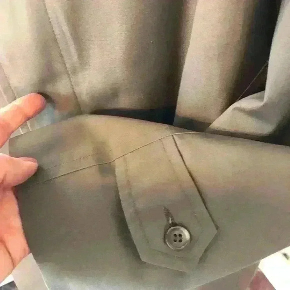 London Fog Trench 42R with Removable Lining - Picture 2 of 9